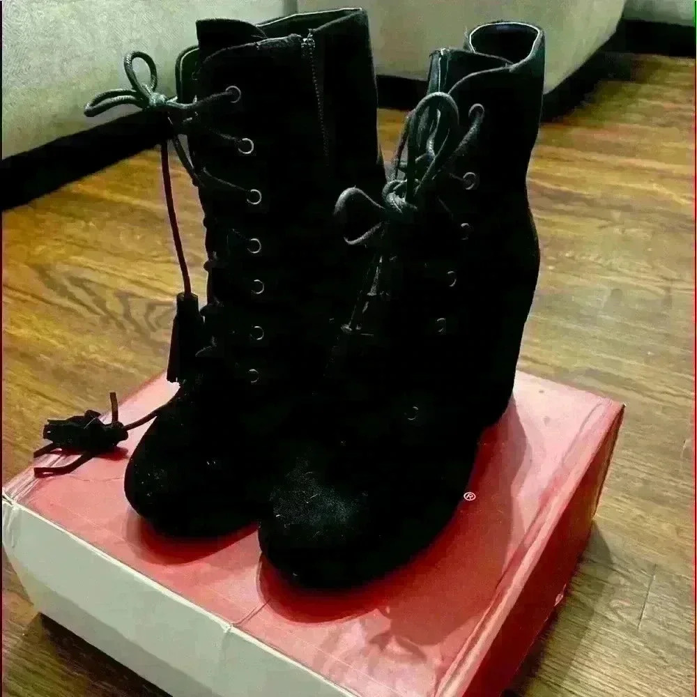BLACK SUEDE HEELED LACE UP BOOTS Nature Breeze boutique brand like‎ new c…